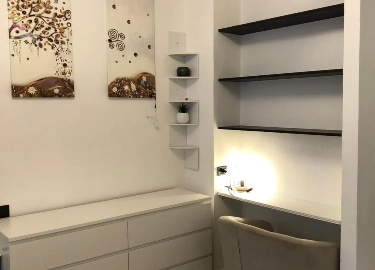 Swinburne Apartment Genoa